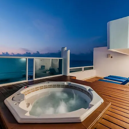Rooftop Private Jacuzzi In Beach Front Penthouse Aparthotel